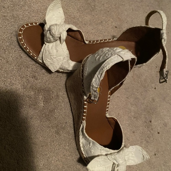 Heels - Picture 5 of 8